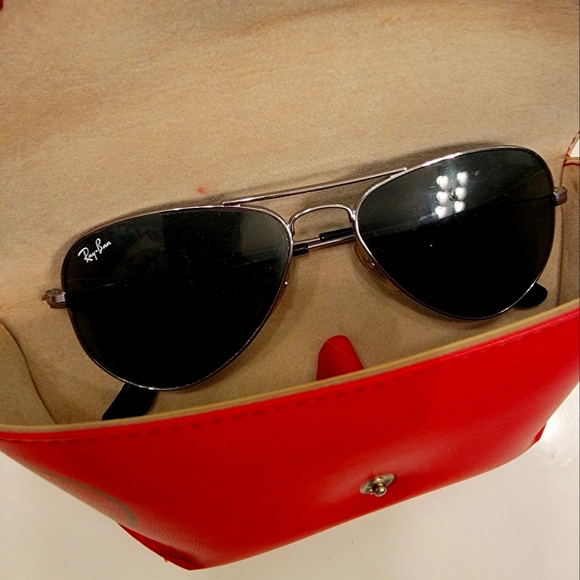 Ray Ban Sunglasses - Picture 1 of 5